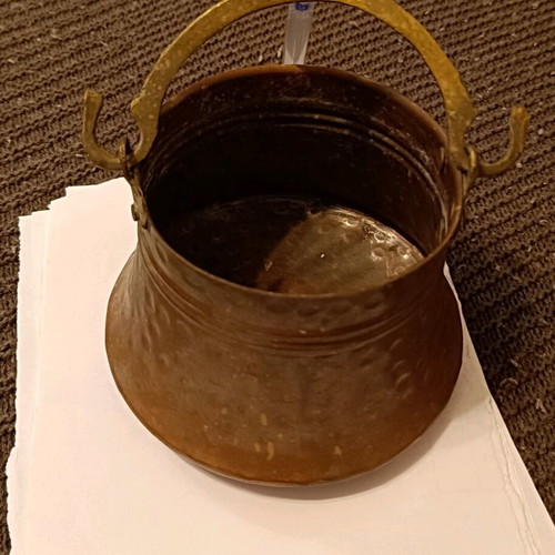 Vintage copper pot used