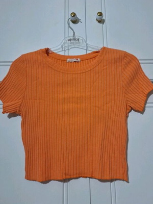 Crop top orange new, size M