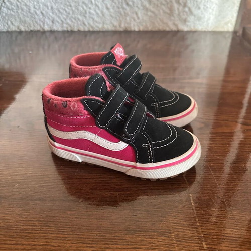 Vans μποτάκια για κορίτσι νούμερο 25,5 σαν καινούργιο, μαύρο και ροζ