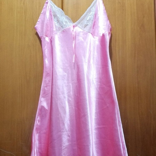 Satin pink nightdress used, size M, adjustable straps