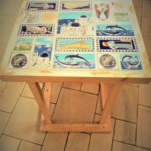 Ceramics Tall Table 45x45 like new with old ceramic tiles and recycled wood
