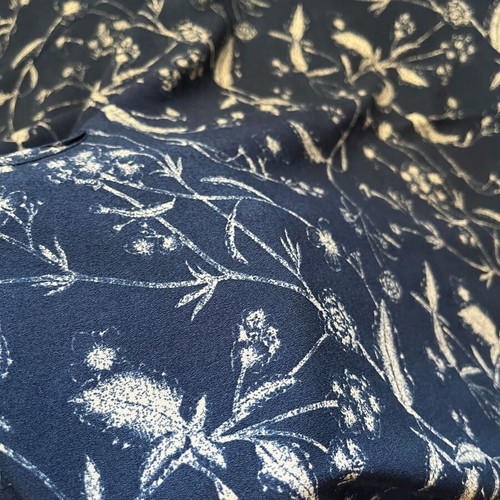 Women's blouse with floral design, like new, size XL