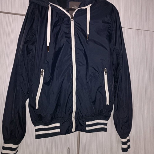 H&M lightweight men's jacket like new, size small, blue
