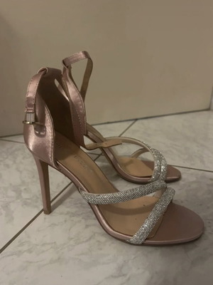 Sandals with thin heel, pink and silver, like new