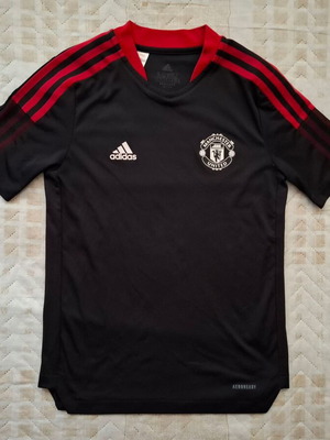 Adidas Manchester United Jersey black shirt like new, size 11-12 years