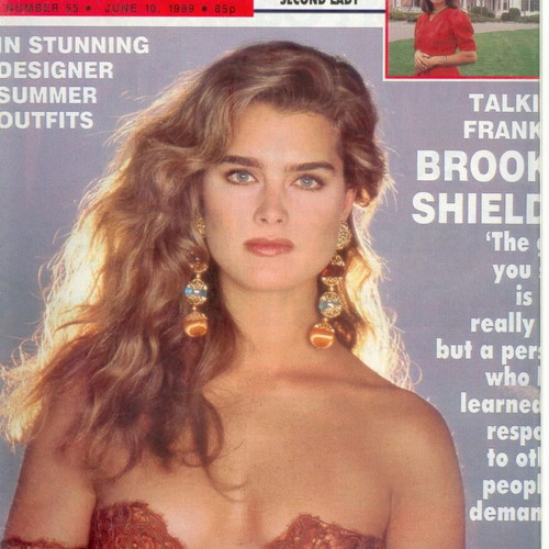 Hello Magazine Number 55 English Edition 1989 used Brooke Shields
