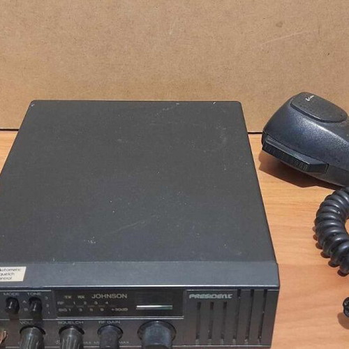 President Johnson 1 CB radio used, tested, AM FM, 3 zones