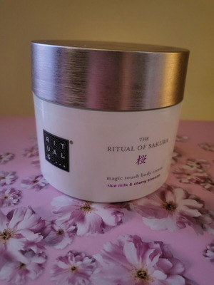 Rituals The Ritual of Sakura Body Cream 200ml new, cherry blossom & rice milk