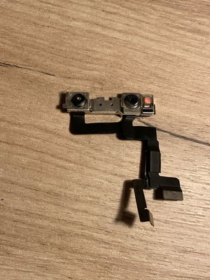 iPhone 11 front camera