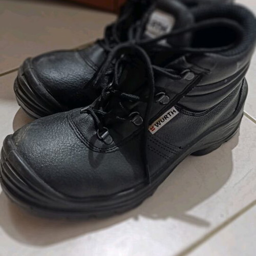 Work shoes slightly used, size 41, black