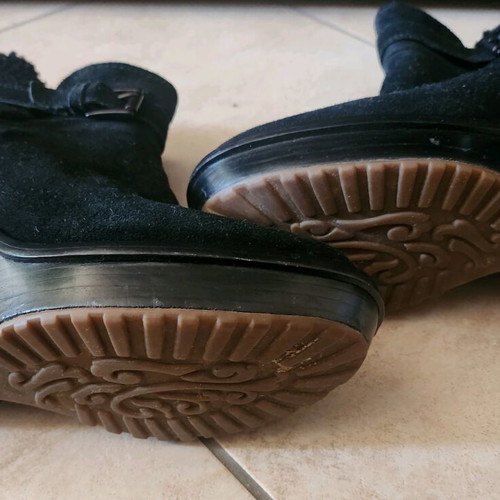 Ugg black platform ankle boots 11cm like new, size 39