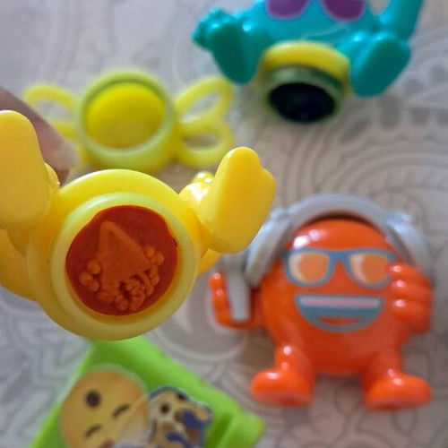 Emoji figures used, set of 11 pieces