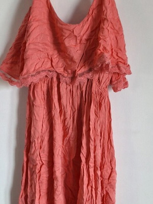Summer dresses size small, pack of 6, like new