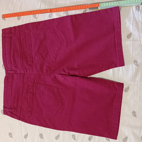 Bermuda shorts like new, burgundy color, size L