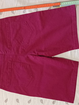 Bermuda shorts like new, burgundy color, size L