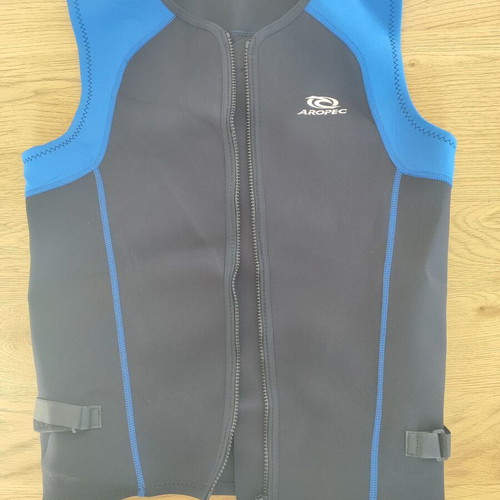 Aropec men's diving vest size Large like new