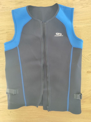 Aropec men's diving vest size Large like new