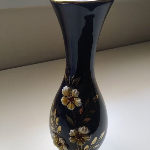 B H Geschenke cobalt blue vase used, hand-painted