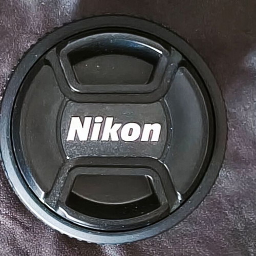 Nikon AF Nikkor 50mm f/1.8D lens like new