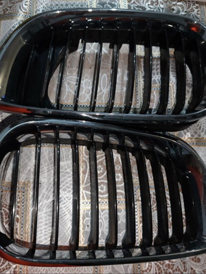 BMW E46 Facelift Kidney Grilles new condition
