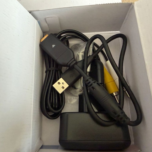 Samsung ST1000 camera like new
