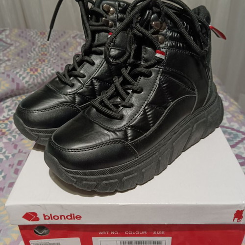 Blondie Apres Ski Boots like new, black, size 36