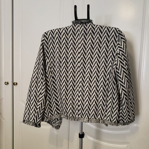 Mango wool jacket black and white size small like new