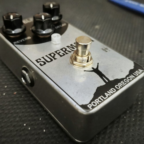 Mr. Black SuperMoon Chrome Reverb pedal like new