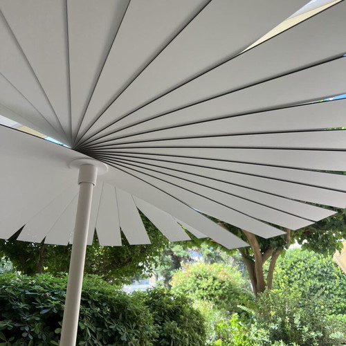 Design umbrella fan style new, white metal frame with base