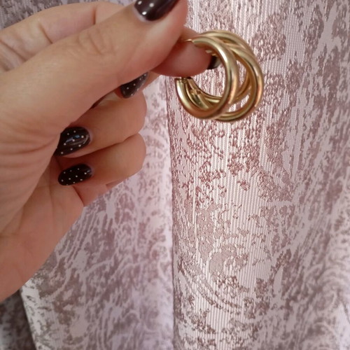 Amor Amor gold triple hoop earrings like new, gold plated