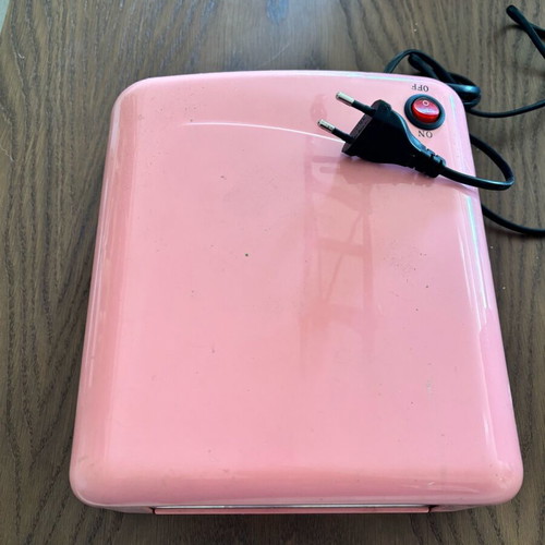 Nail lamp used