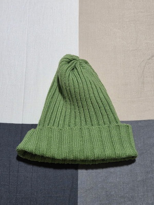 Benetton kids and teens hat like new, green