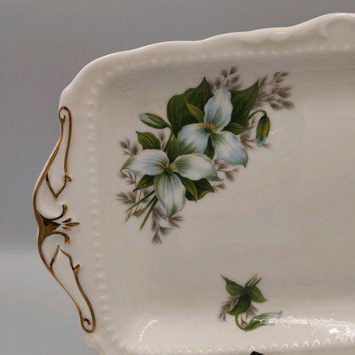 Royal Albert Trillium porcelain platter like new