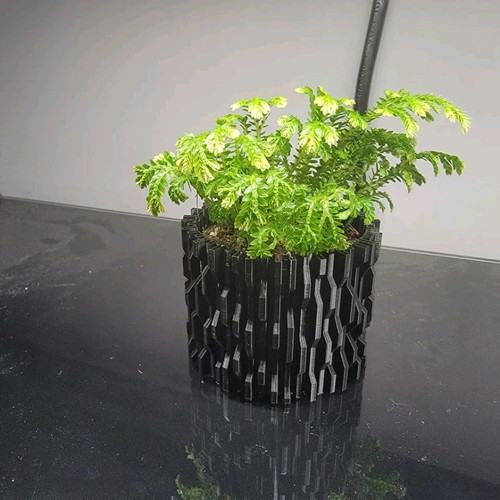 Plastic flower pot new with original design for plants