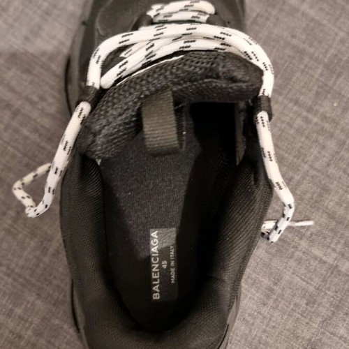 Balenciaga Triple S sneakers size 45 like new, black