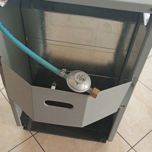 Delonghi Gas Heater like new with three heat settings