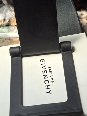 Phone stand like new