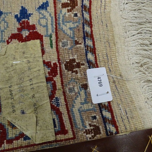 Silk Nain rug used, handmade knot, 116x206 cm