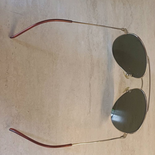 Police Aviator unisex sunglasses new with gold metal frame and gray lens