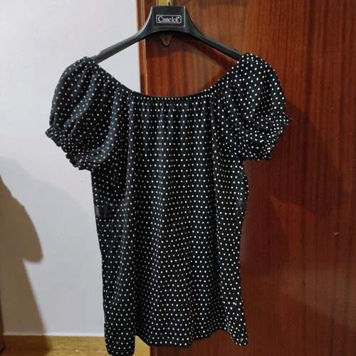 Polka dot short-sleeve blouse used, medium size, black