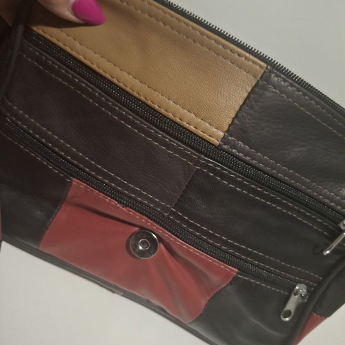 Women's crossbody bag like new, multicolor with 4 spacious compartments