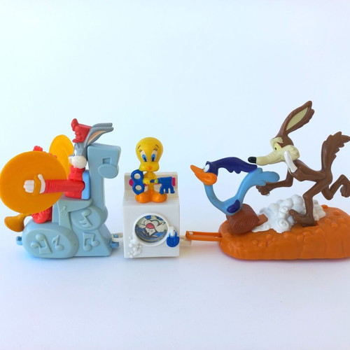 McDonald's Looney Tunes collectible figures set of 3 like new, 1995