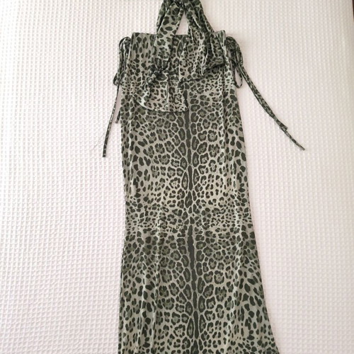Set top and maxi skirt green animal print like new