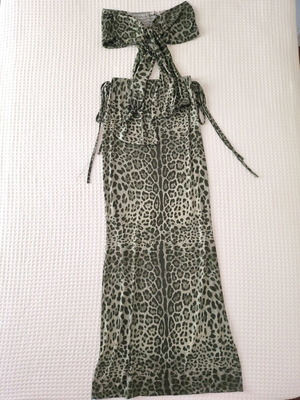 Set top and maxi skirt green animal print like new