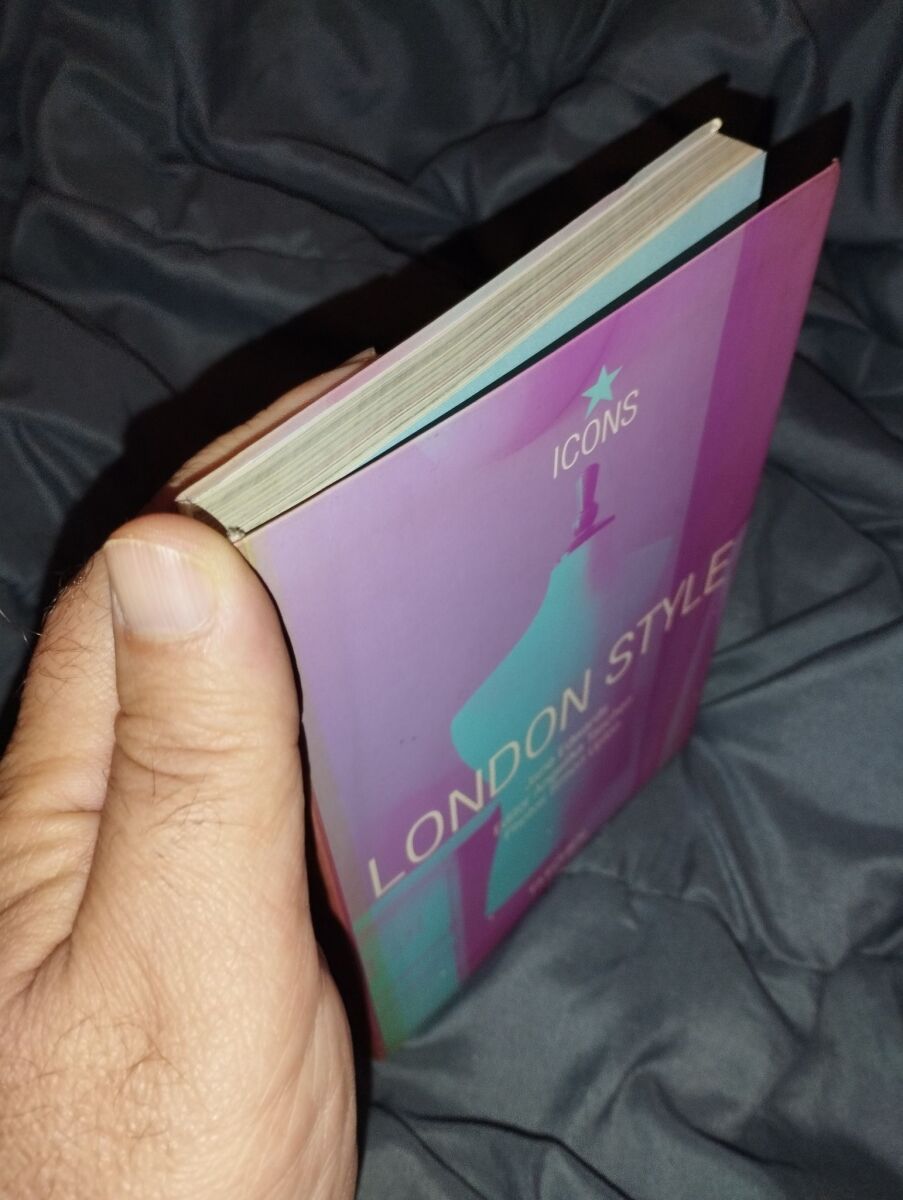 洋書 New London Style London Style Taschen book like new,… - € 12,00 - Vendora.cy
