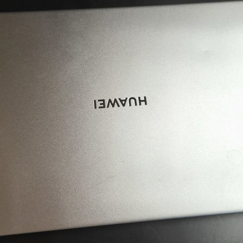 Huawei MateBook D14 14" IPS FHD laptop i5-10210u 8GB 512GB SSD Windows 11
