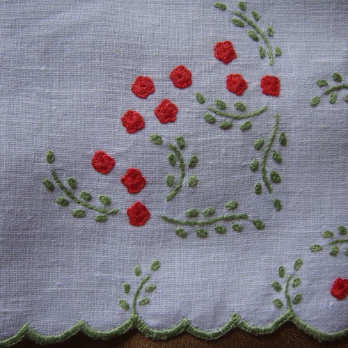 Vintage ‘90s Summer Mood linen embroidery set new with 6 napkins