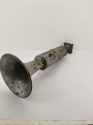 Ship horn used from 1950s era