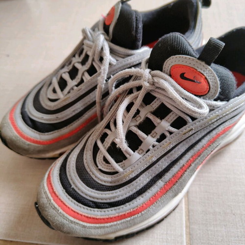 Nike Millennium unisex athletic shoes like new, size 38, gray