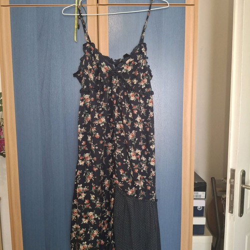 Attrattivo floral dress like new, size large, colorful